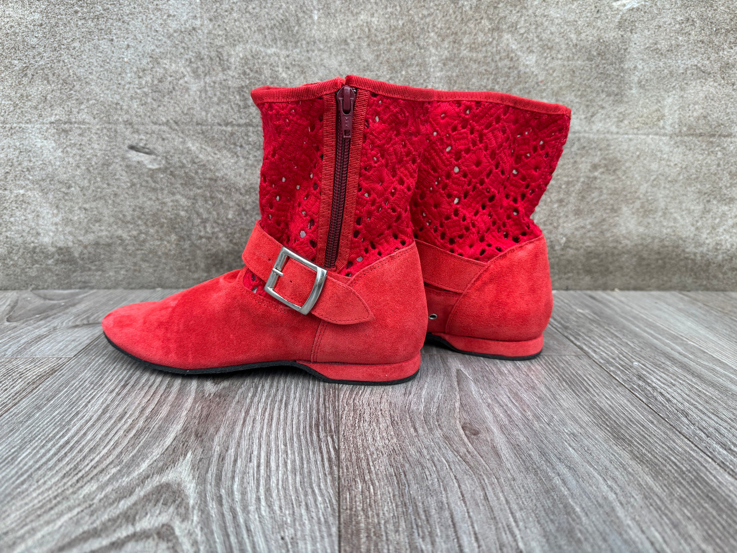 Leo Dance Lace Bootie Red